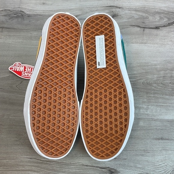 VANS- MIX AND MATCH MENS LOW TOPS - Picture 8 of 9